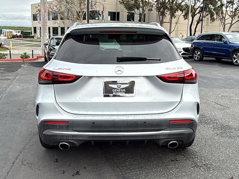 Used 2021 Mercedes-Benz GLA 35 AMG GLA 35 AMG image 4