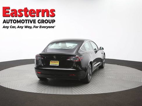 Used 2020 Tesla Model 3 Standard Range RWD image 33