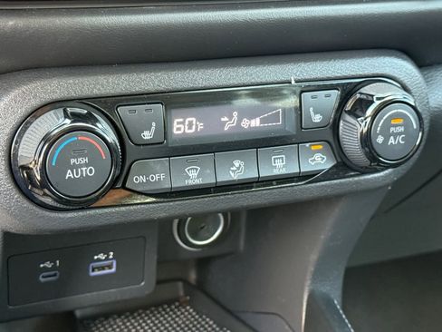 Certified 2024 Nissan Kicks SR w/ SR Premium Package image 19