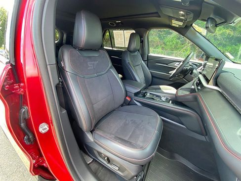 Certified 2025 Ford Explorer ST w/ Sun And Sound Package image 28