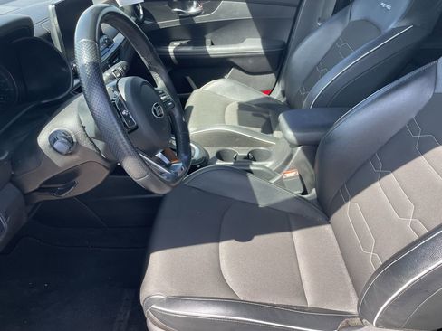 Certified 2021 Kia Forte GT-Line image 7