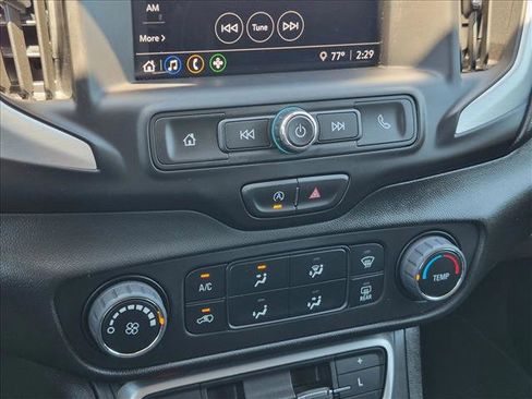 Used 2024 GMC Terrain SLE FWD image 14
