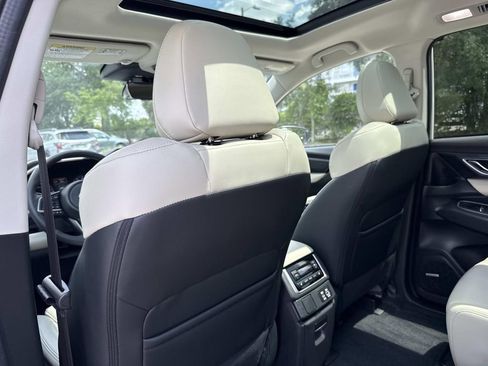 Certified 2026 Subaru Ascent Limited AWD/4WD image 12