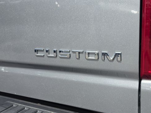 Used 2024 Chevrolet Silverado 2500 Custom w/ Custom Convenience Package AWD/4WD image 16