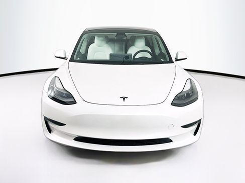 Used 2022 Tesla Model 3 Performance AWD/4WD image 2