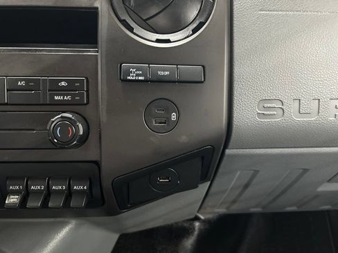 Certified 2022 Ford F750 2WD Regular Cab Super Duty image 17