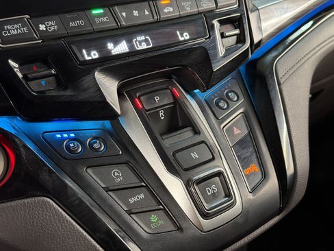 Used 2023 Honda Odyssey Elite image 17