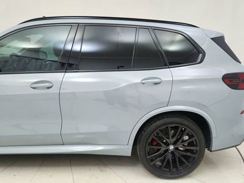 Used 2025 BMW X5 xDrive40i w/ M Sport Package image 11