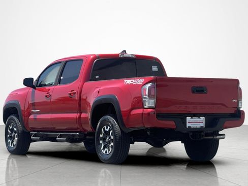 Certified 2022 Toyota Tacoma TRD Off-Road w/ TRD Premium Off Road Package AWD/4WD image 3