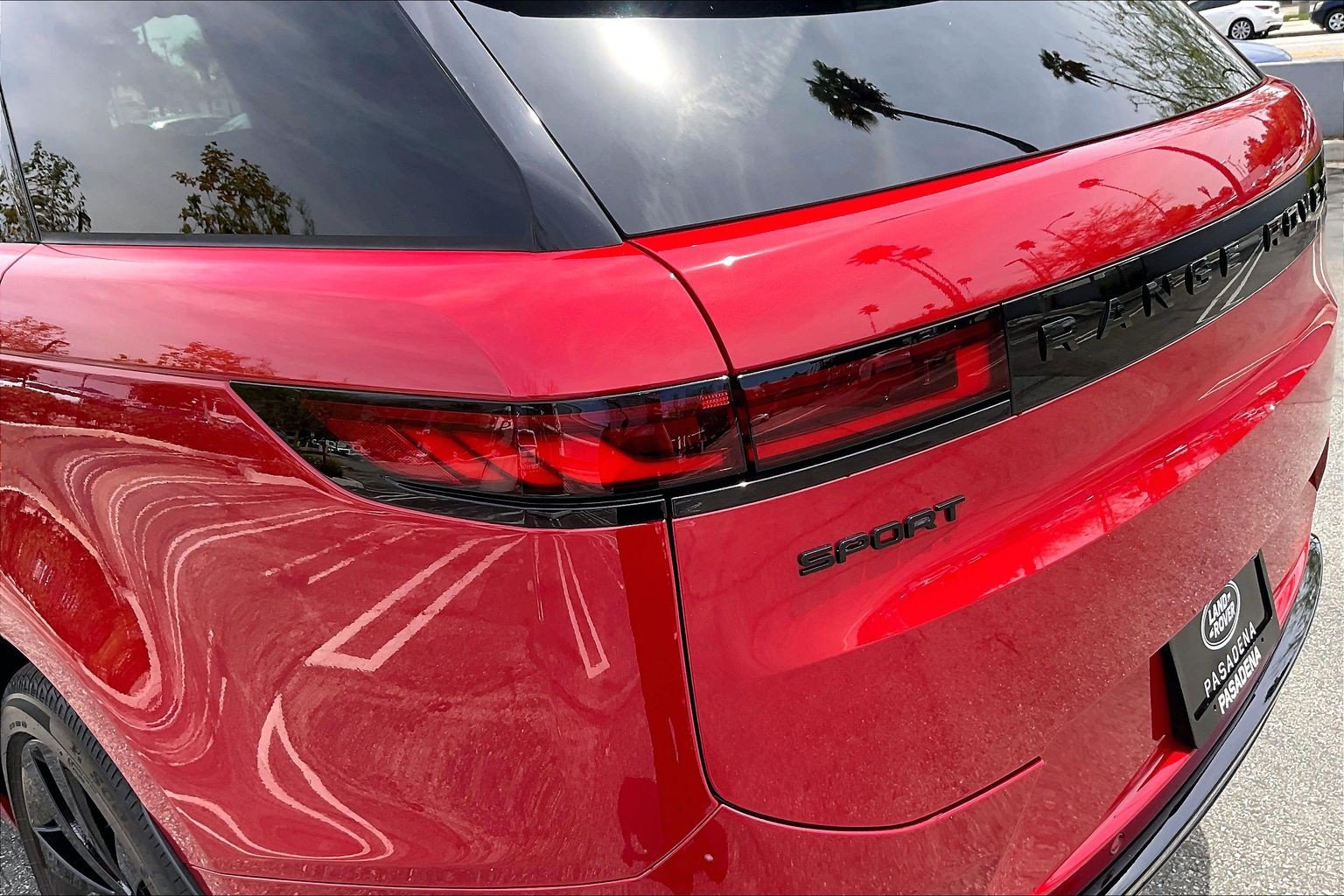New 2026 Land Rover Range Rover Sport Dynamic SE AWD/4WD image 8