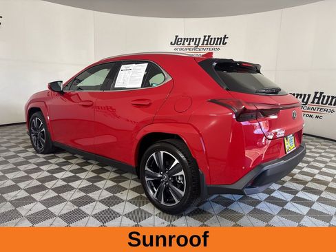 Used 2025 Lexus UX 300h FWD image 7