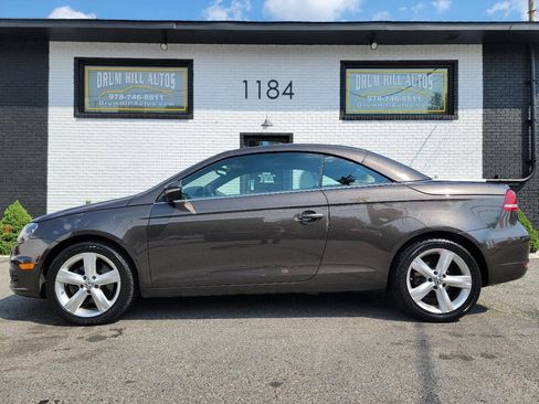 Used 2012 Volkswagen Eos Lux image 4