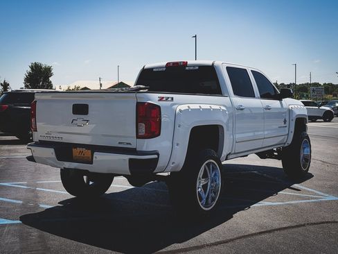Used 2017 Chevrolet Silverado 1500 LTZ Z71 w/ LTZ Plus Package AWD/4WD image 15