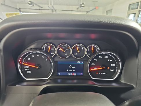 Certified 2019 Chevrolet Silverado 1500 LT Trail Boss image 24