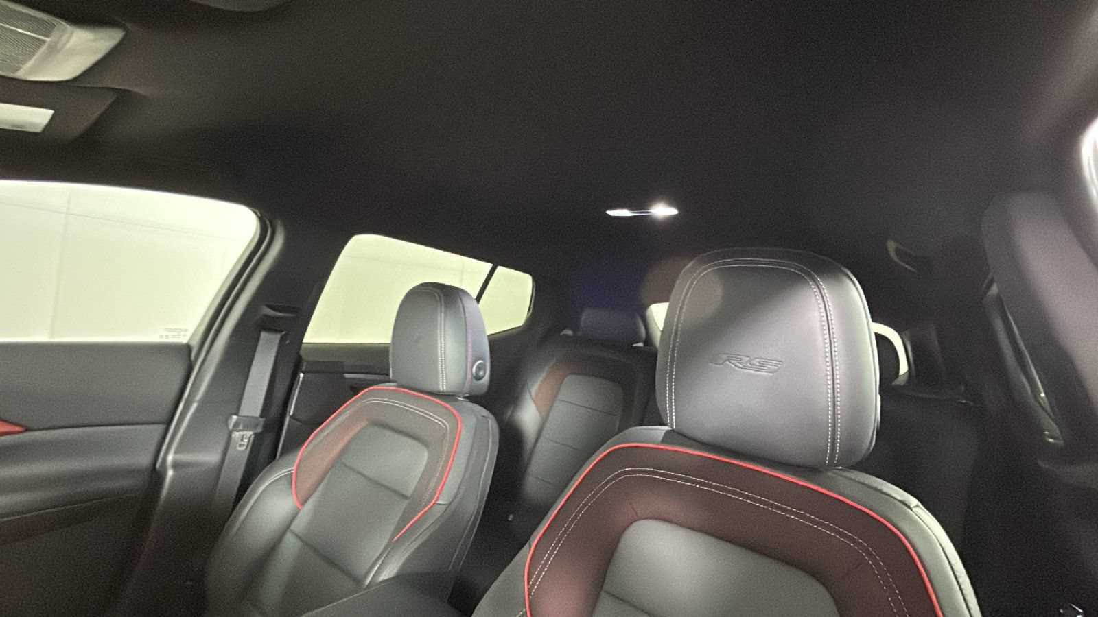 Used 2024 Chevrolet Equinox EV RS FWD image 15
