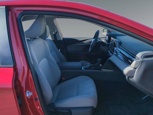 Used 2025 Toyota Camry LE image 15