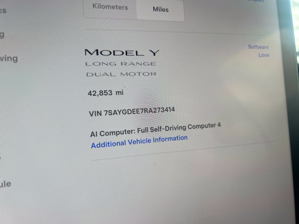 Used 2024 Tesla Model Y Long Range AWD/4WD image 6