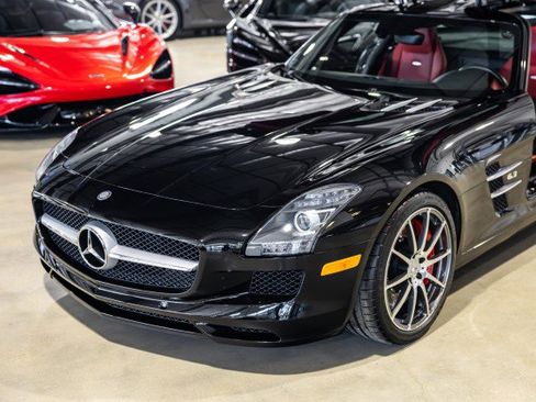 Used 2012 Mercedes-Benz SLS AMG Coupe image 17