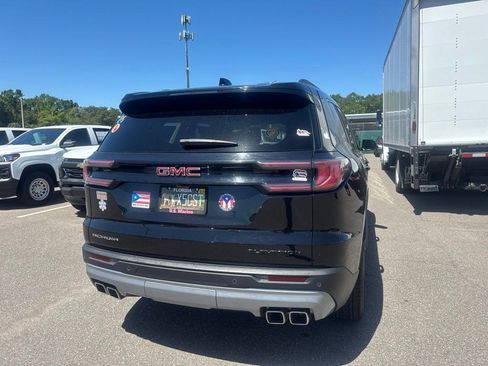 Used 2024 GMC Acadia Elevation FWD image 3