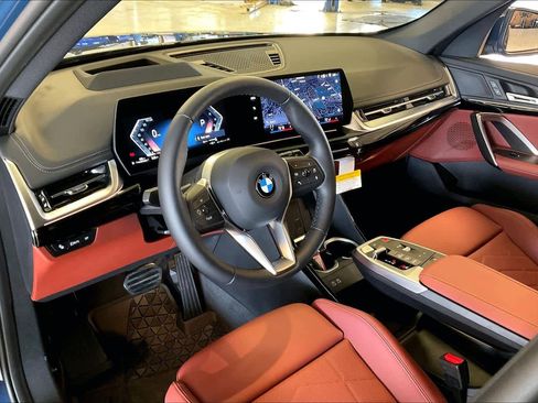 New 2026 BMW X1 xDrive28i w/ Technology Package image 8