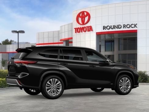 New 2026 Toyota Highlander Platinum image 11