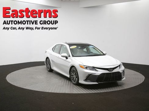 Used 2023 Toyota Camry XLE w/ Navigation Package image 48