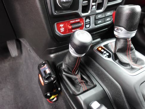 Used 2021 Jeep Wrangler Unlimited Rubicon AWD/4WD image 67