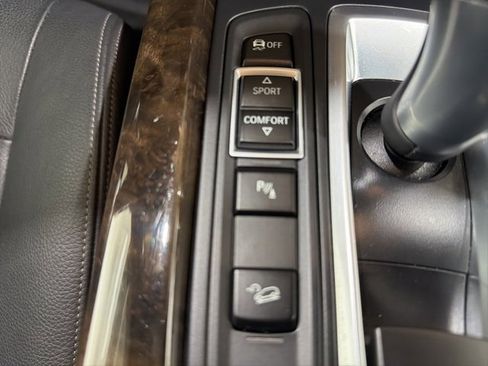 Used 2017 BMW X5 xDrive35d image 39