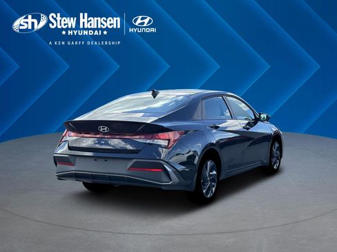 New 2026 Hyundai Elantra Sport FWD image 8