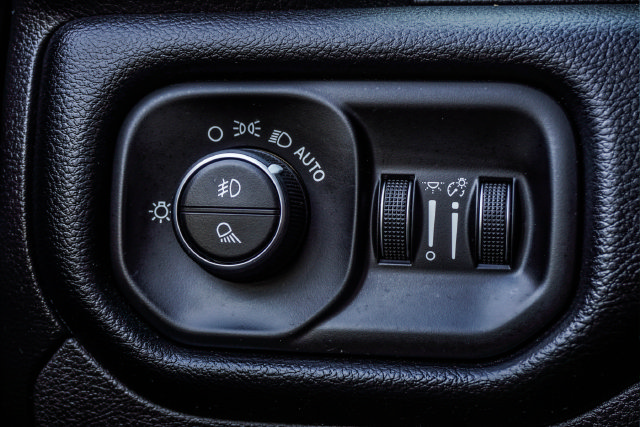 Used 2019 RAM 1500 Big Horn AWD/4WD image 21