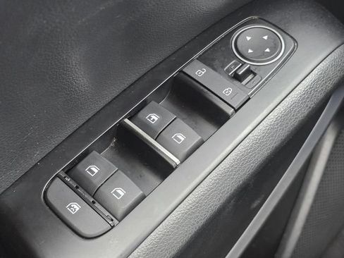 Certified 2023 Kia Soul LX w/ LX Technology Package FWD image 23