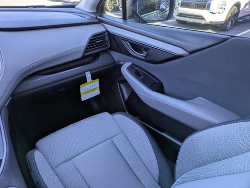 Used 2025 Subaru Outback Premium image 17