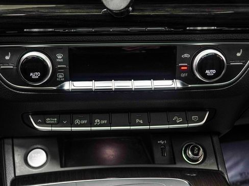 Used 2018 Audi Q5 2.0T Premium Plus w/ Premium Plus Package image 21