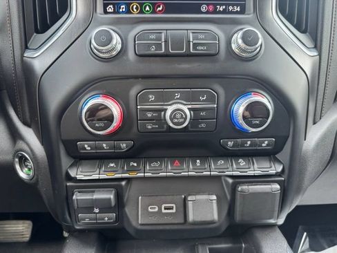 Used 2022 GMC Sierra 1500 AT4 w/ AT4 Premium Package AWD/4WD image 13