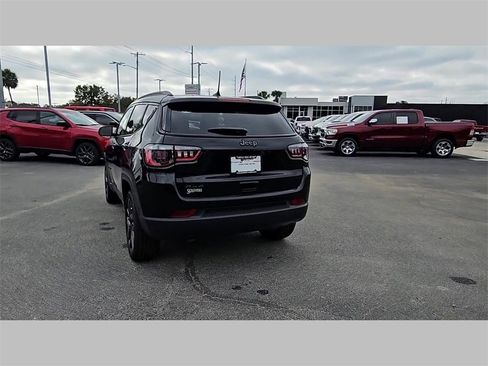 New 2026 Jeep Compass Latitude image 31