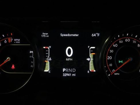 Used 2022 Jeep Wrangler Unlimited Sahara AWD/4WD image 19