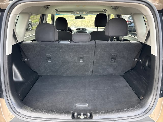 Used 2014 Kia Soul FWD image 13