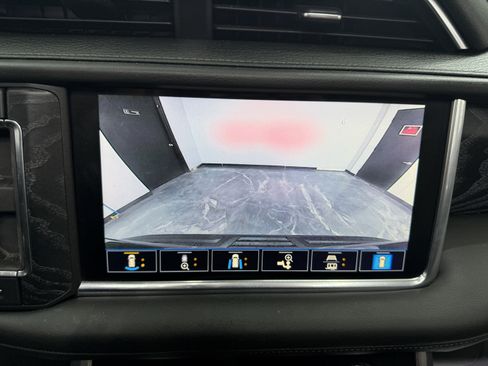 Used 2021 GMC Yukon Denali w/ Denali Ultimate Package image 19