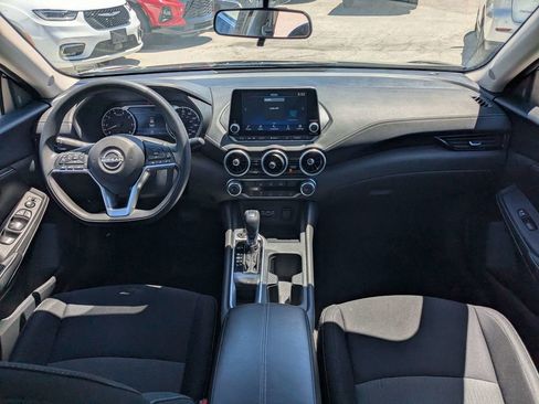 Used 2025 Nissan Sentra SV FWD image 13