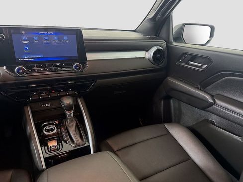Used 2023 Chevrolet Colorado LT image 21