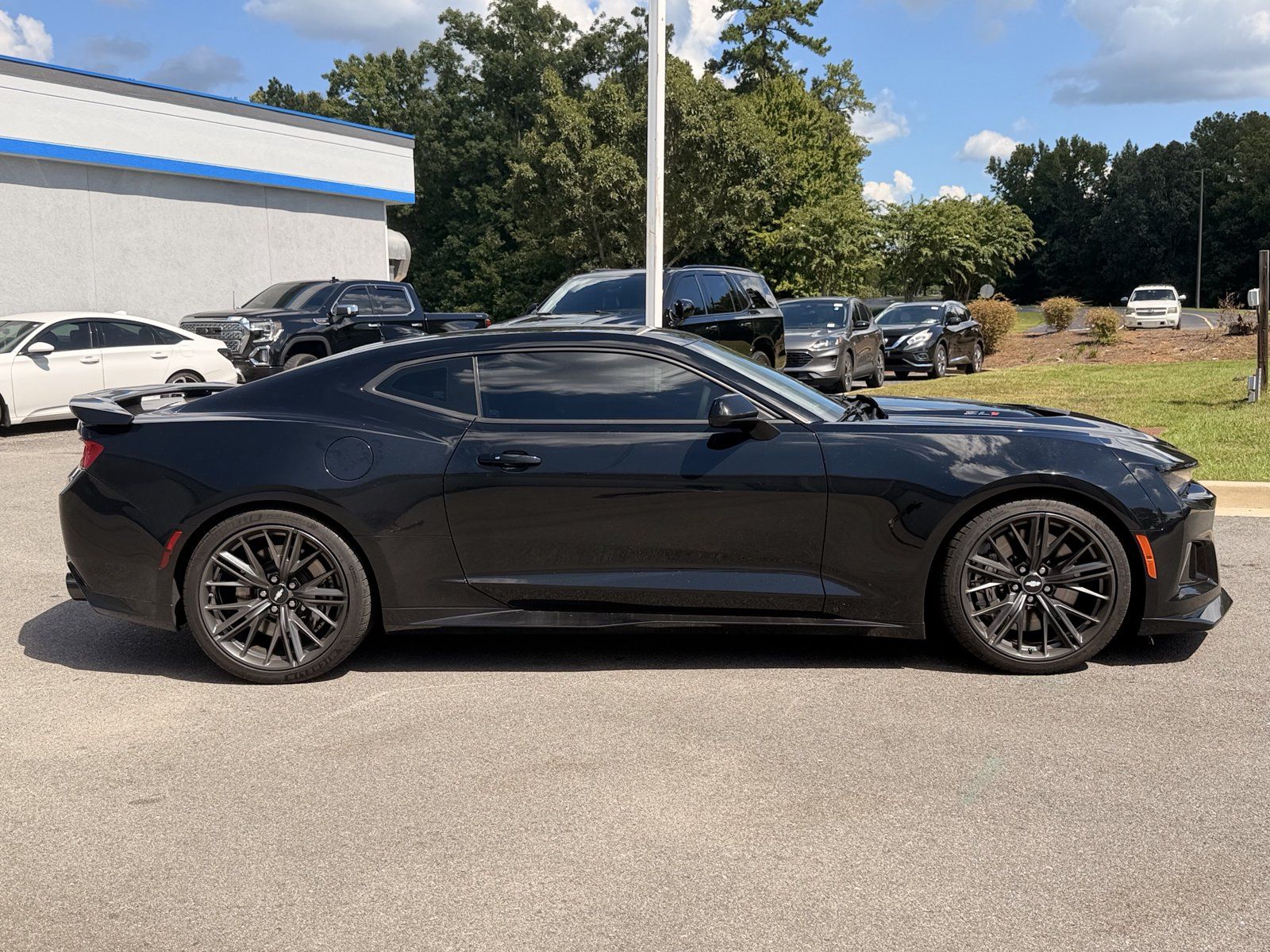 Used 2017 Chevrolet Camaro ZL1 RWD image 13