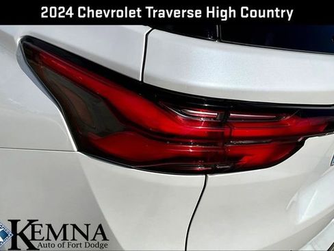 Used 2024 Chevrolet Traverse High Country image 23