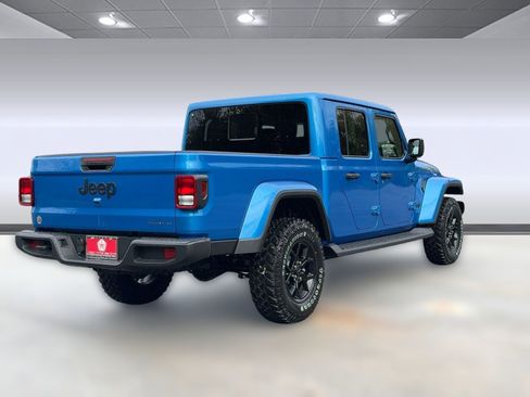 New 2025 Jeep Gladiator Sport image 9