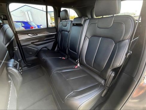 New 2024 Jeep Grand Cherokee Limited w/ Black Appearance Package image 11