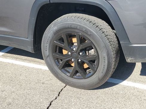 Used 2023 Jeep Grand Cherokee L Limited image 36