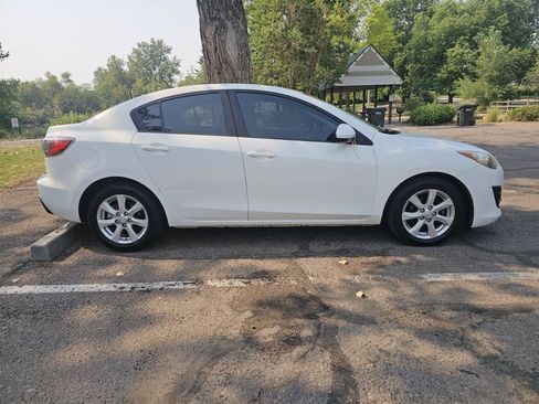 Used 2010 MAZDA MAZDA3 i Touring FWD image 6