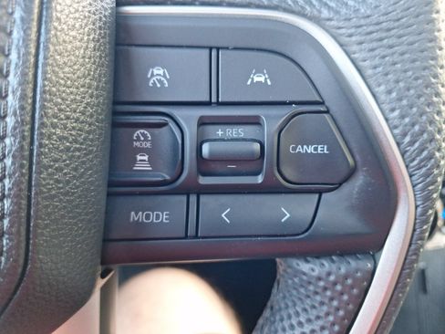Used 2024 Toyota Tacoma Limited w/ Limited Package (LT) AWD/4WD image 19