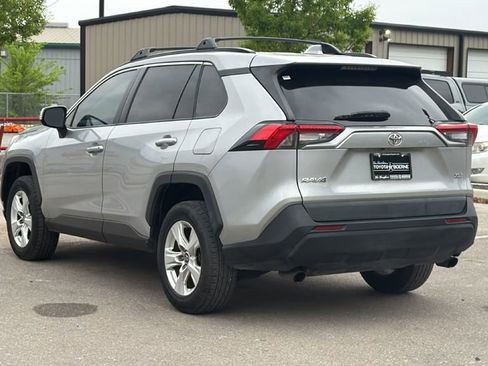 Used 2021 Toyota RAV4 XLE image 9