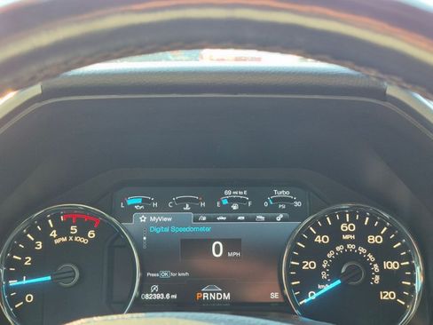 Used 2018 Ford F150 Platinum w/ Equipment Group 701A Luxury AWD/4WD image 9