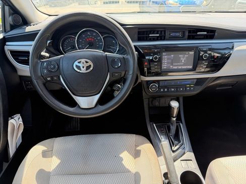 Used 2015 Toyota Corolla LE FWD image 13